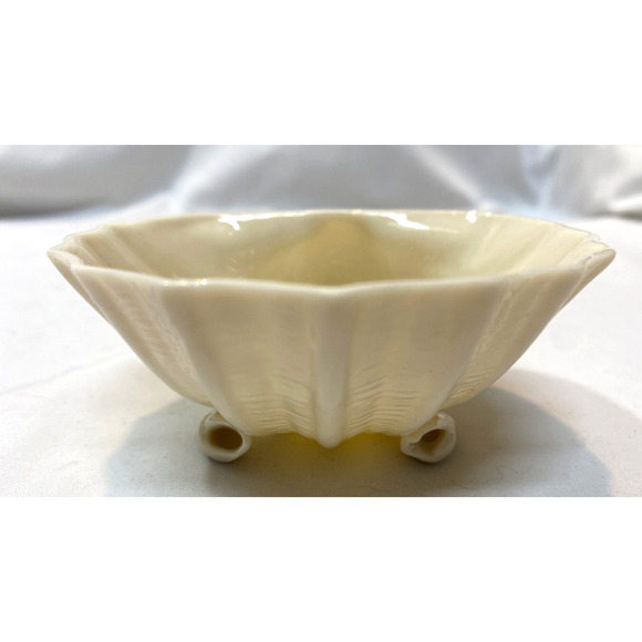 Belleek Irish Porcelain Shell Dish Sugar Bowl Green Mark 1950s - Picture 2 of 6